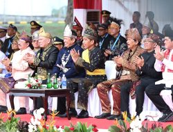 Presiden Jokowi dan Para Menteri Tampilkan Kebinekaan Budaya dalam Perayaan Hari Lahir Pancasila