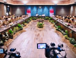 Presiden Jokowi: Gubernur Adalah Ujung Tombak Penyambung Daerah dan Pusat