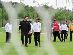 Tinjau Pusat Pelatihan PSSI di IKN, Presiden: September akan Dipakai