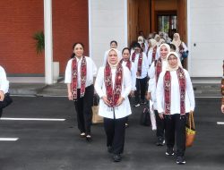 Bertolak ke Kaltim, Ibu Iriana Akan Hadiri Sosialisasi dan Tinjau Kerajinan Dekranasda