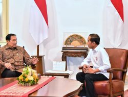 Presiden Jokowi Terima Kunjungan SBY di Istana Merdeka