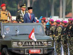 Presiden Joko Widodo Pimpin Upacara Peringatan HUT Ke-79 TNI