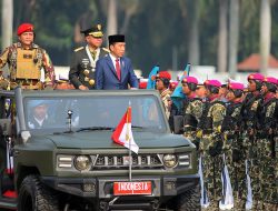 Presiden Jokowi Pimpin Upacara Peringatan HUT Ke-79 TNI di Monas