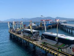 H+3 Lebaran: 42 Ribu Orang dan 12 Ribu Kendaraan Menyeberang ke Bali, Trafik Arus Balik Meningkat Tajam