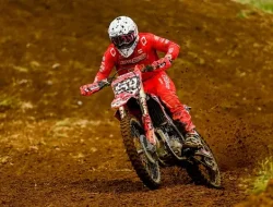 Lawan Trek Ekstrem, CRF Tetap Melesat Raih Podium di Kejurnas Motocross Wonosobo