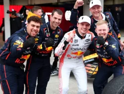 Max Verstappen Persembahkan Kemenangan Bersejarah di Balapan Kandang Honda di Suzuka