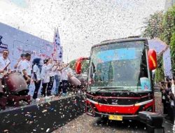 Pelanggan Telkomsel dan IndiHome Donasi Tiket Pulang Kampung bagi 1.100 Pekerja Sektor Informal melalui Program Mudik Hepi Telkomsel Poin 2025