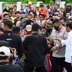 Kunjungi-Pasar-Utan-Presiden-dan-Ibu-Iriana-Disambut-Hangat-Pedagang-dan-Warga