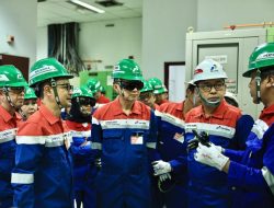 Dewan Komisaris Pertamina Tinjau Lapangan Migas PHSS, Dorong Peningkatan Kinerja