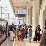 AllreleaseID – Masuki Musim Liburan, Whoosh Layani 22 Ribu Penumpang per Hari. KCIC Tambah Loket Pelayanan Antisipasi Kepadatan