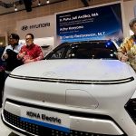 Mobil Listrik Hyundai Curi Perhatian PJ Gubernur Jawa Timur di GIIAS Surabaya 2024 AllReleaseID – Mobil Listrik Hyundai Curi Perhatian PJ Gubernur Jawa Timur di GIIAS Surabaya 2024